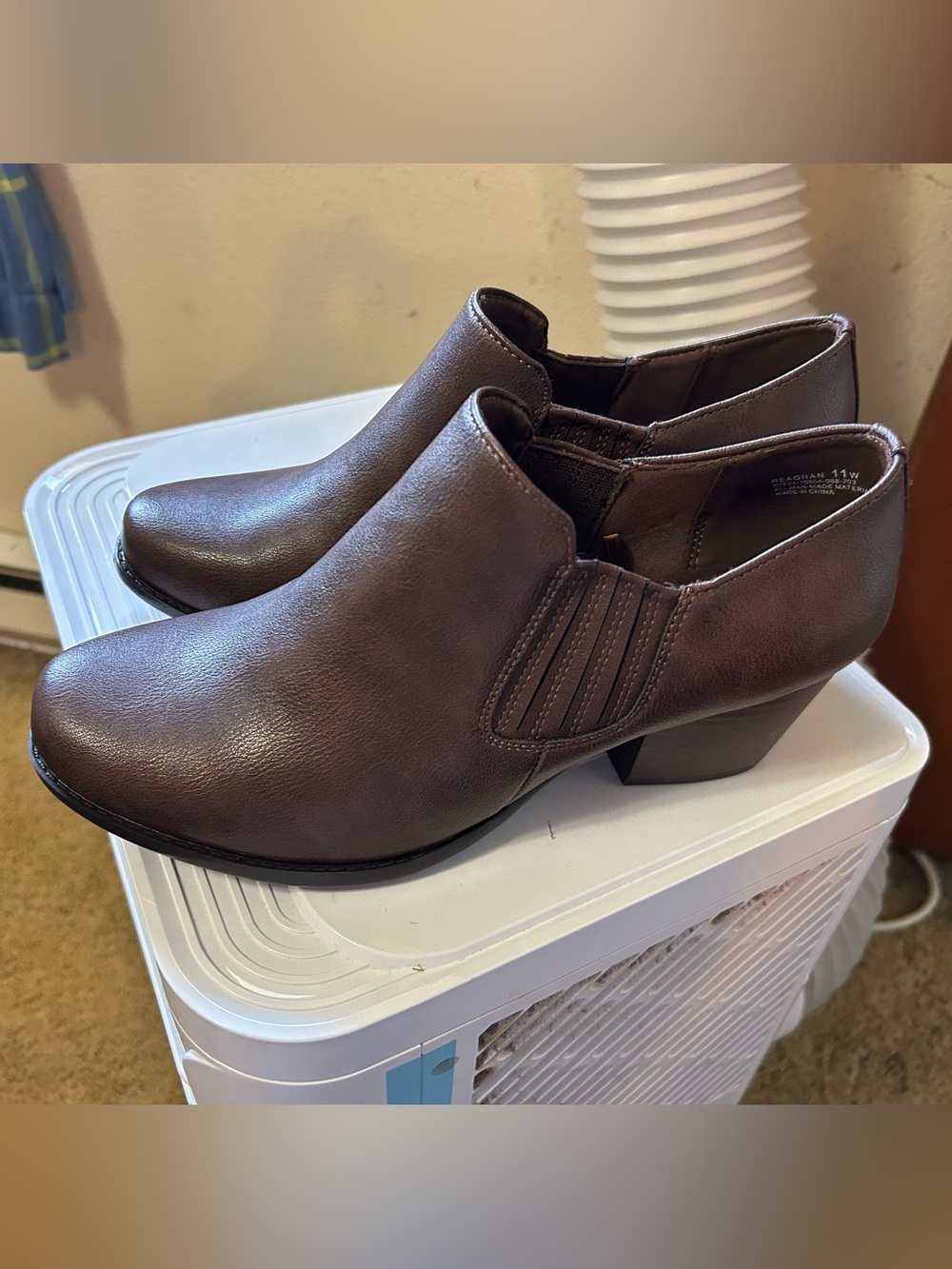 Size 11w ankle boots
